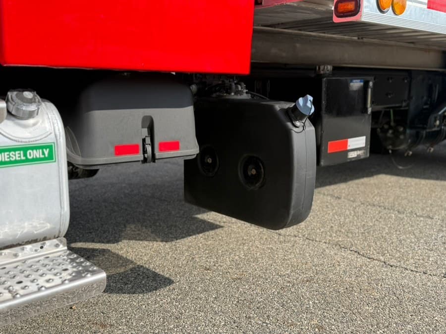 2023 Freightliner M2 106