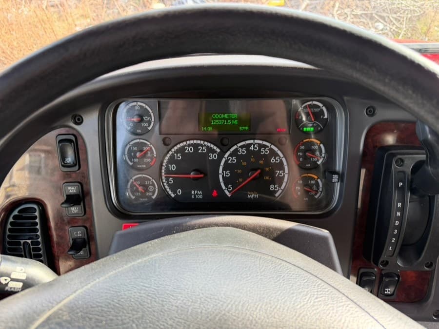 2023 Freightliner M2 106