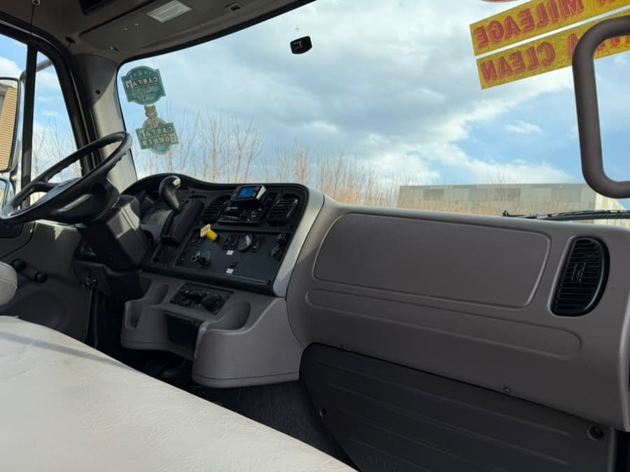 2020 Freightliner M2 106