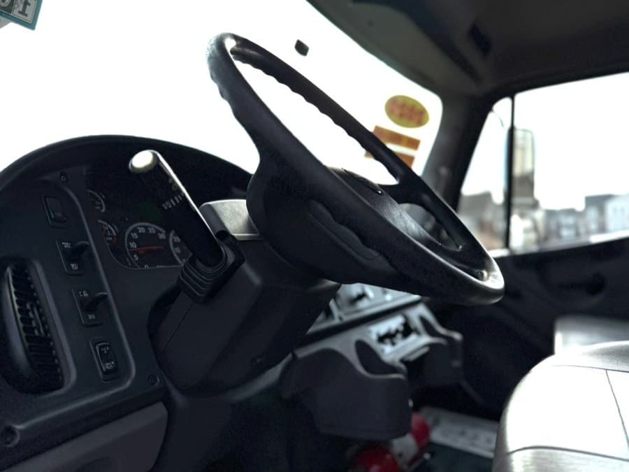 2020 Freightliner M2 106