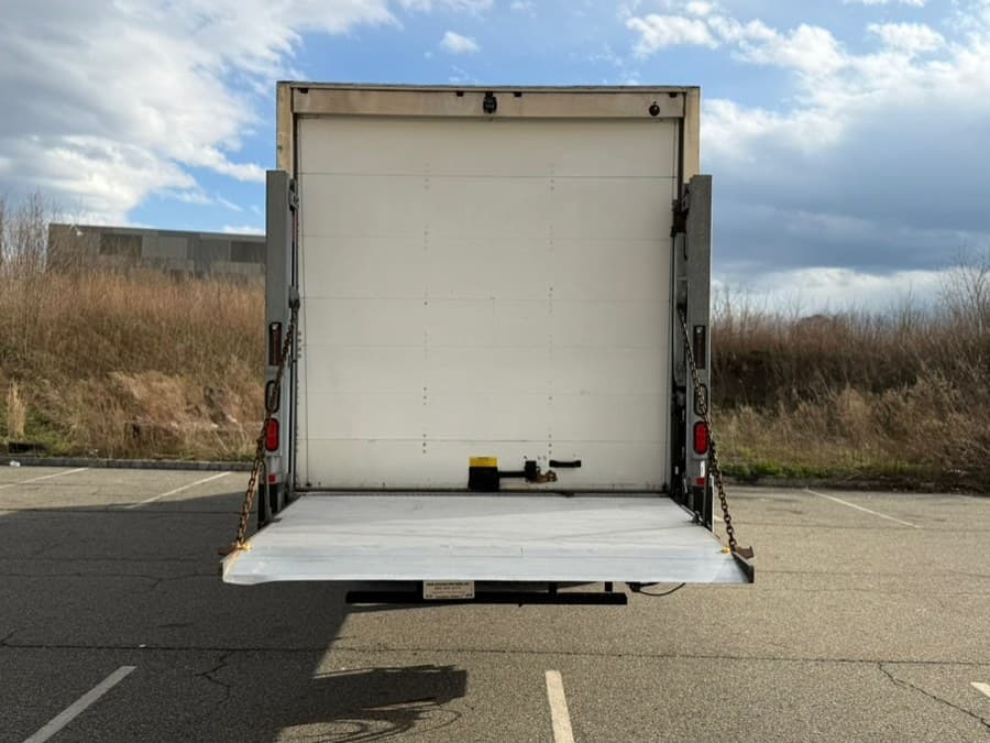 2020 Freightliner M2 106
