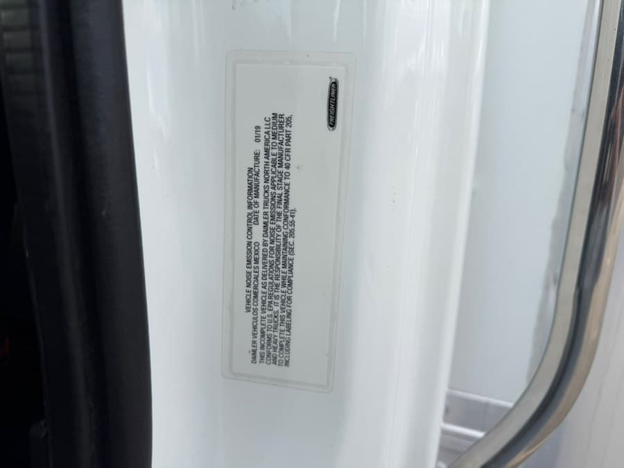 2020 Freightliner M2 106