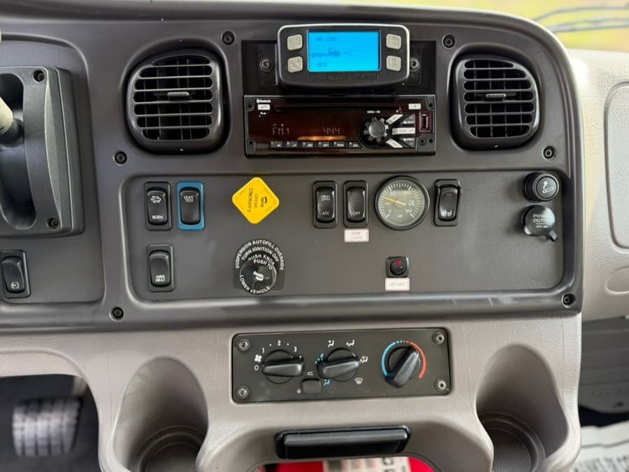 2020 Freightliner M2 106