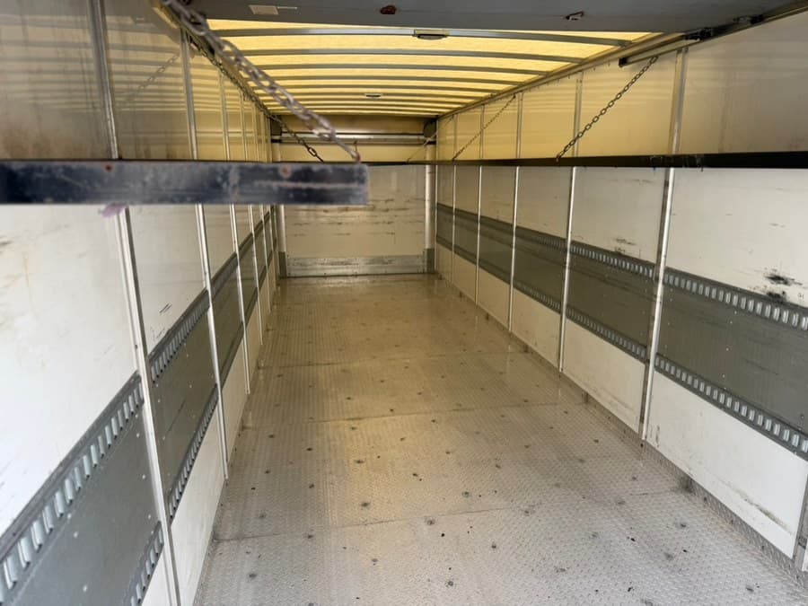 2020 Freightliner M2 106