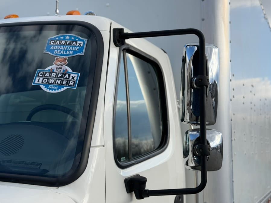 2020 Freightliner M2 106