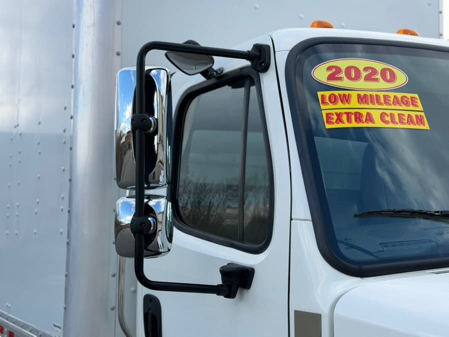 2020 Freightliner M2 106