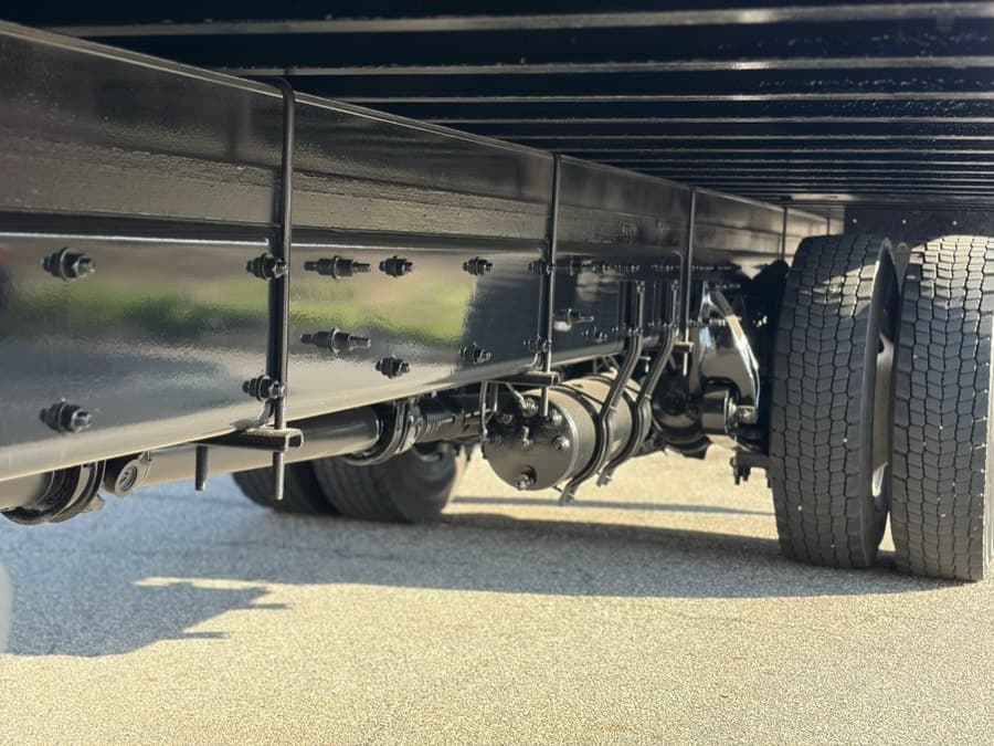 2020 Freightliner M2 106