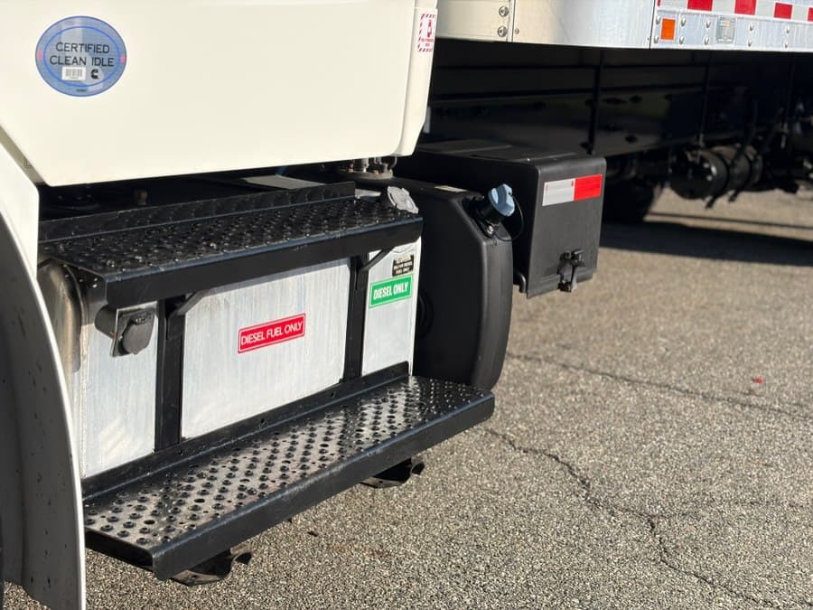 2020 Freightliner M2 106
