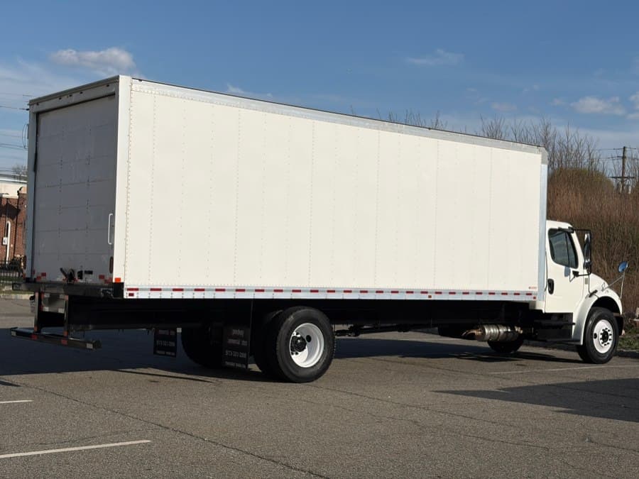 2020 Freightliner M2 106