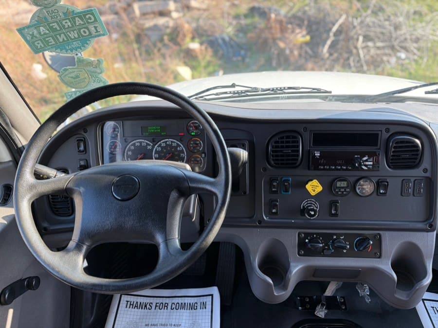 2020 Freightliner M2 106