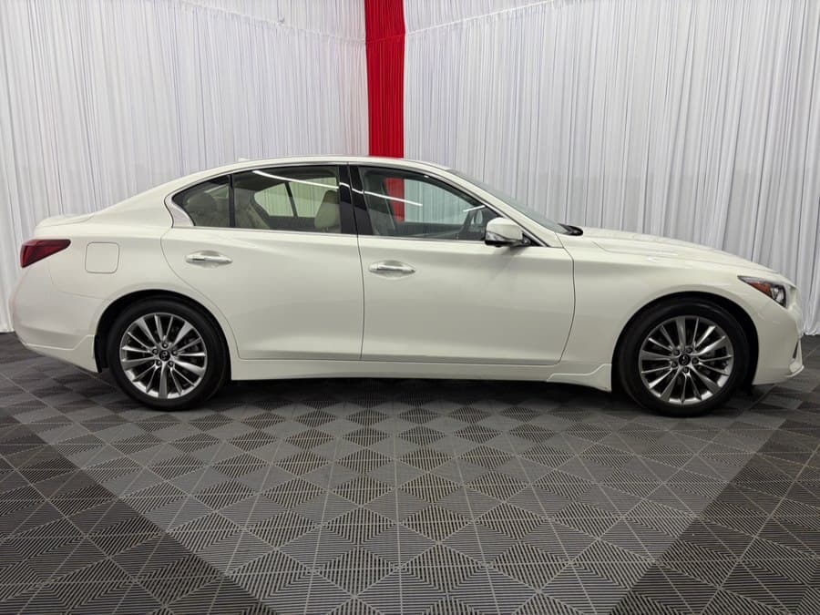 2022 INFINITI Q50