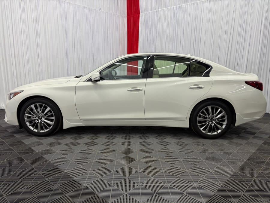 2022 INFINITI Q50