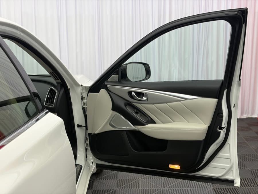 2022 INFINITI Q50