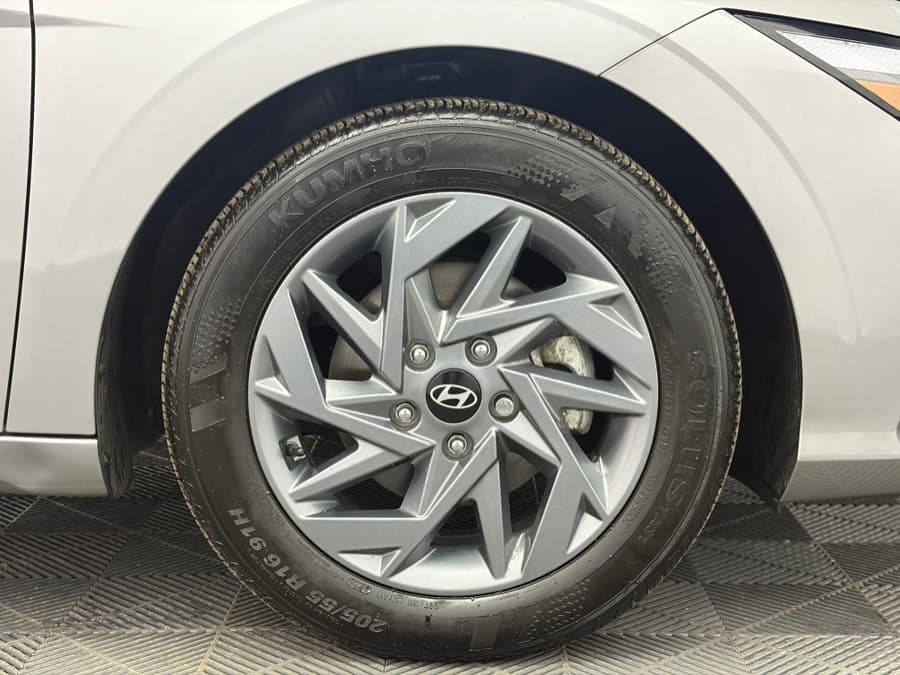 2024 Hyundai Elantra