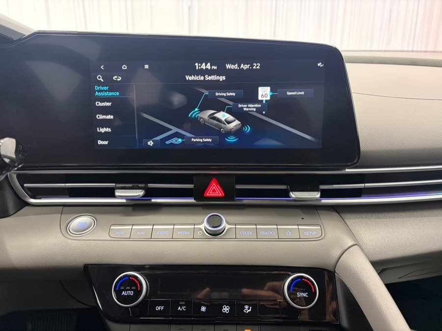 2024 Hyundai Elantra