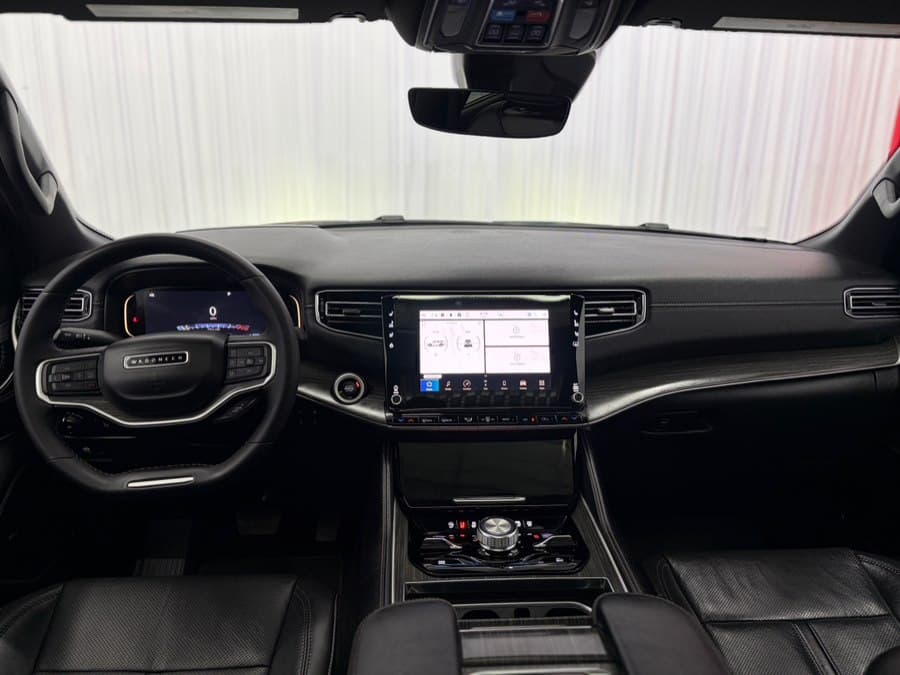 2023 Jeep Wagoneer