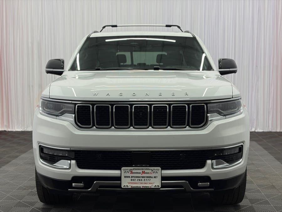 2023 Jeep Wagoneer