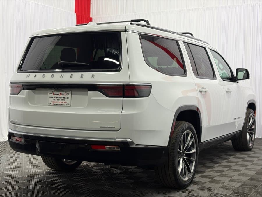 2023 Jeep Wagoneer