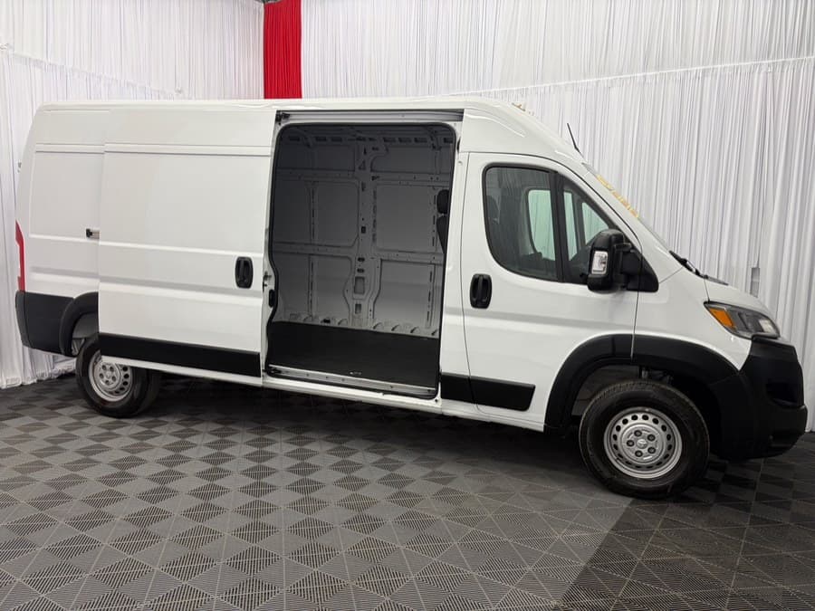 2024 Ram ProMaster Cargo Van