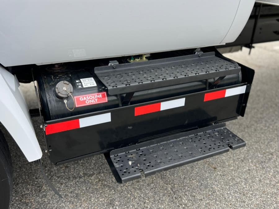 2019 Ford Super Duty F-750 Straight Frame Gas
