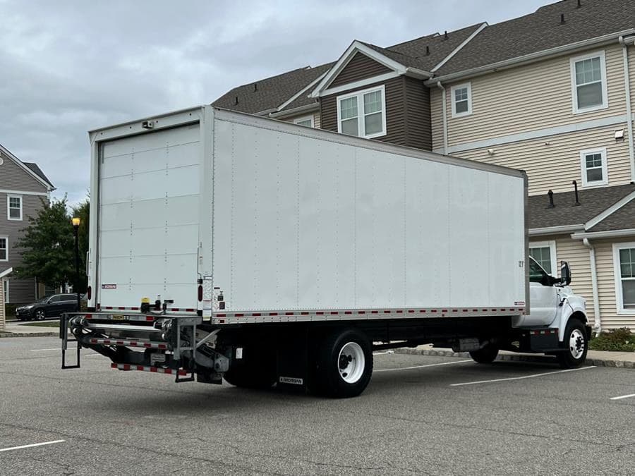 2019 Ford Super Duty F-750 Straight Frame Gas