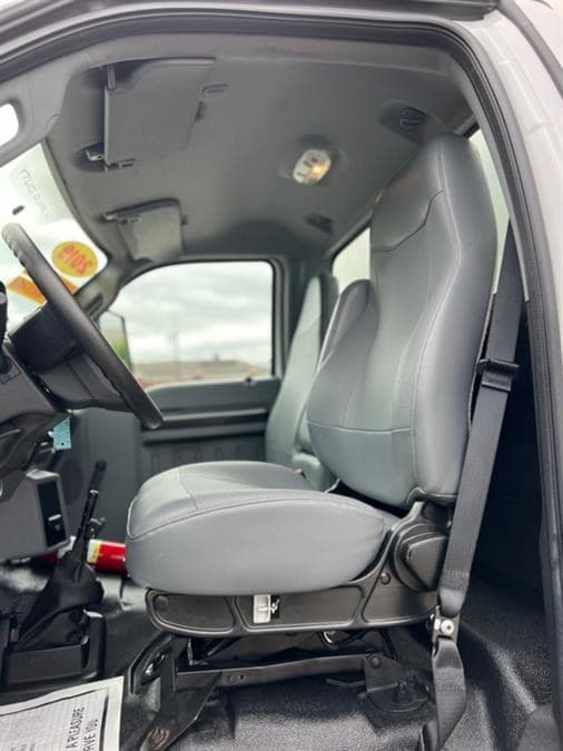 2019 Ford Super Duty F-750 Straight Frame Gas