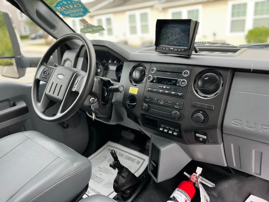 2019 Ford Super Duty F-750 Straight Frame Gas