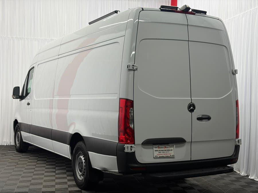 2024 Mercedes-Benz Sprinter Cargo Van