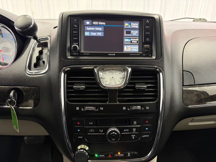 2016 Chrysler Town & Country