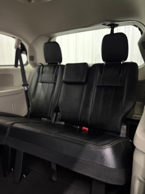 2016 Chrysler Town & Country