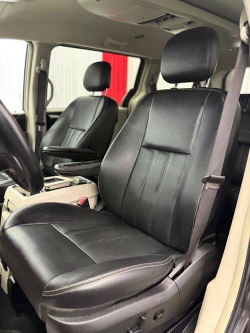 2016 Chrysler Town & Country