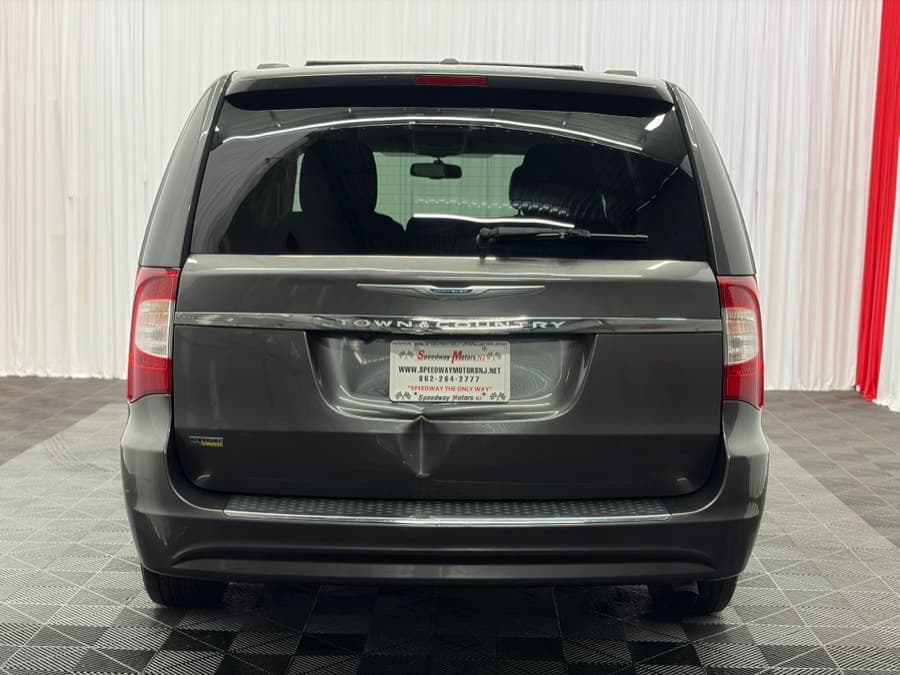 2016 Chrysler Town & Country