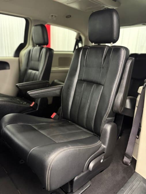 2016 Chrysler Town & Country