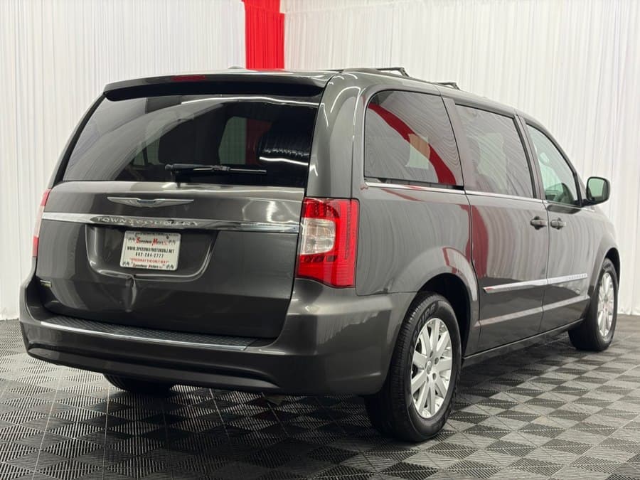 2016 Chrysler Town & Country