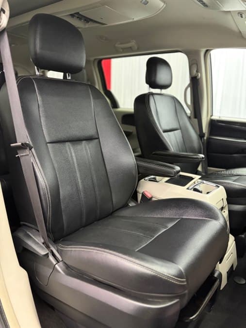 2016 Chrysler Town & Country