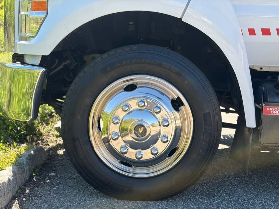 2017 Ford Super Duty F-650 Straight Frame Gas