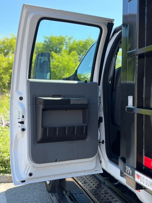 2017 Ford Super Duty F-650 Straight Frame Gas
