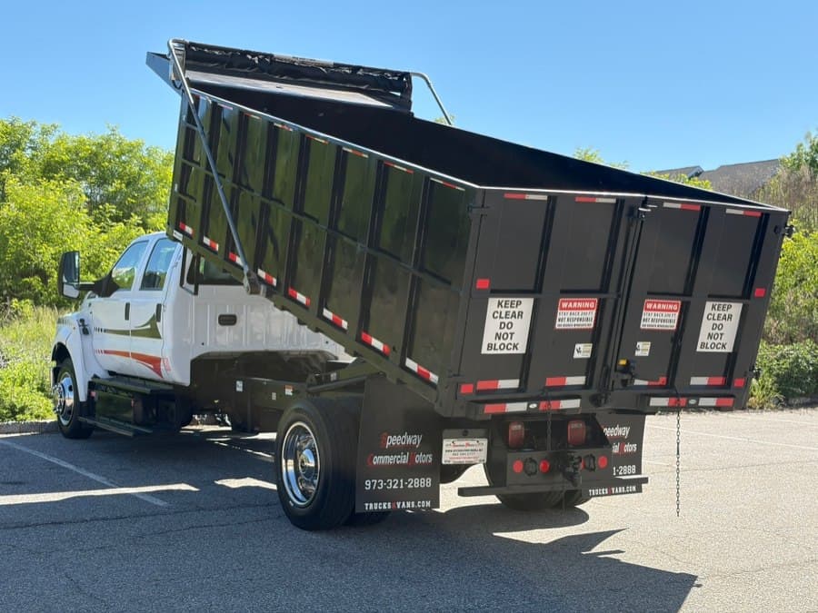 2017 Ford Super Duty F-650 Straight Frame Gas