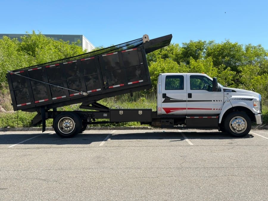 2017 Ford Super Duty F-650 Straight Frame Gas