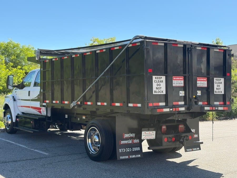 2017 Ford Super Duty F-650 Straight Frame Gas