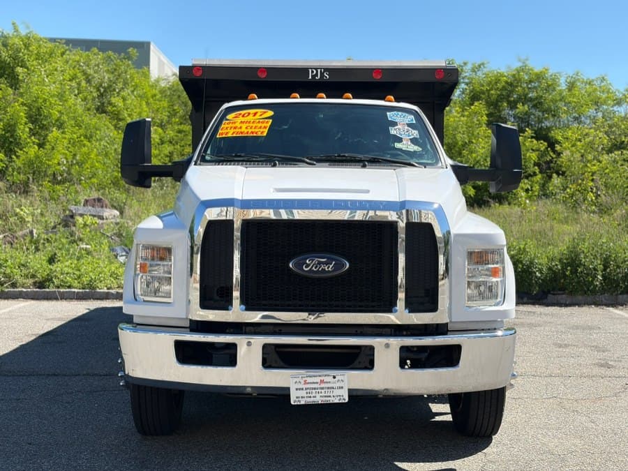 2017 Ford Super Duty F-650 Straight Frame Gas