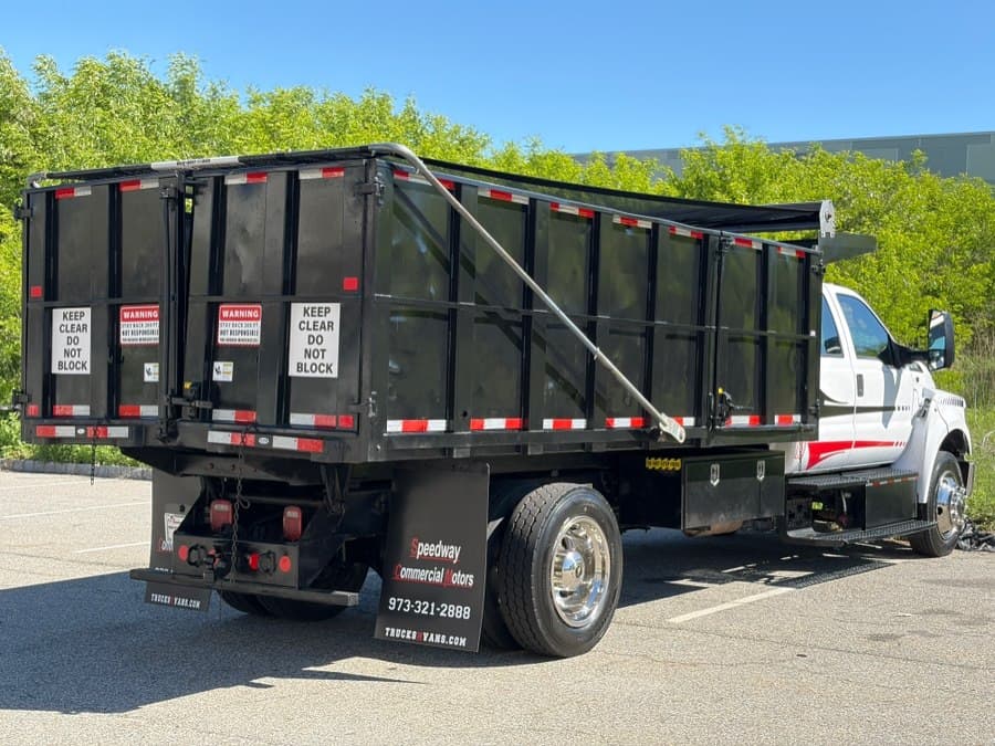 2017 Ford Super Duty F-650 Straight Frame Gas