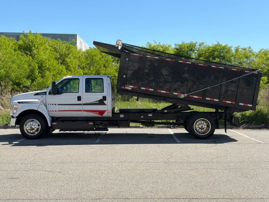 2017 Ford Super Duty F-650 Straight Frame Gas