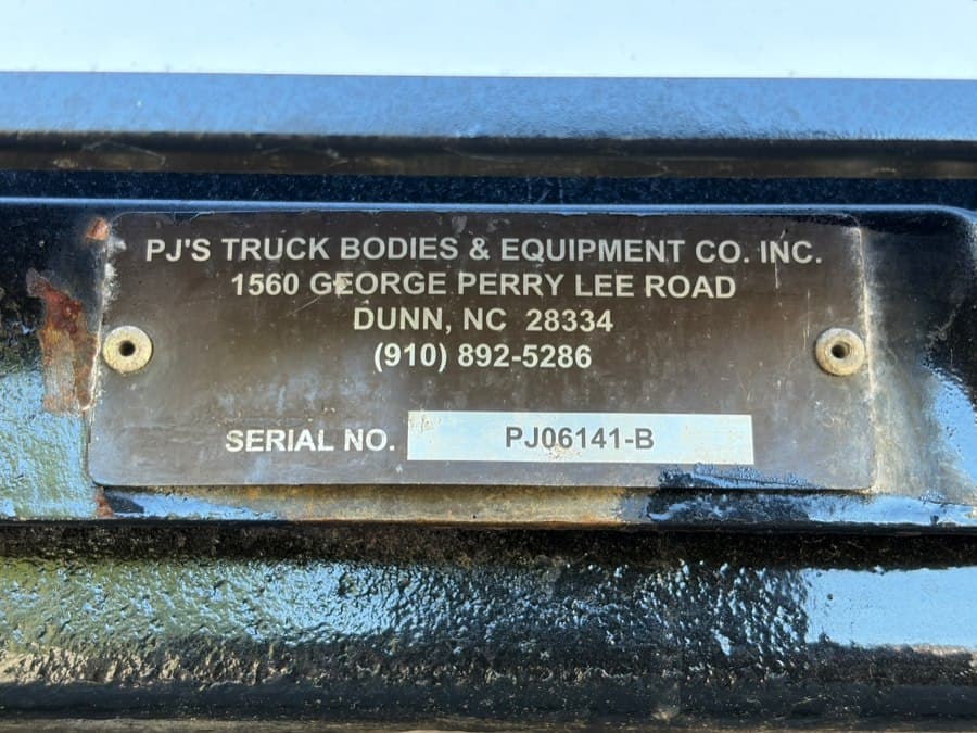 2017 Ford Super Duty F-650 Straight Frame Gas