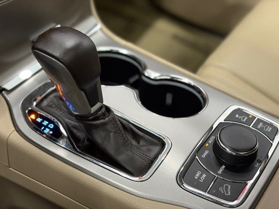 2020 Jeep Grand Cherokee