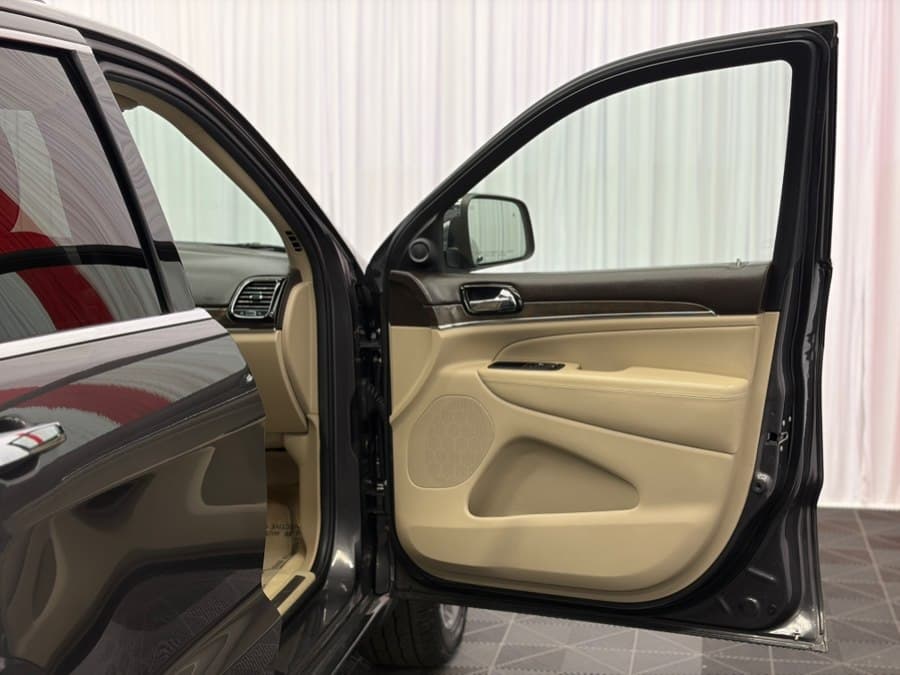 2020 Jeep Grand Cherokee