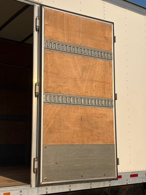2018 Freightliner M2 106