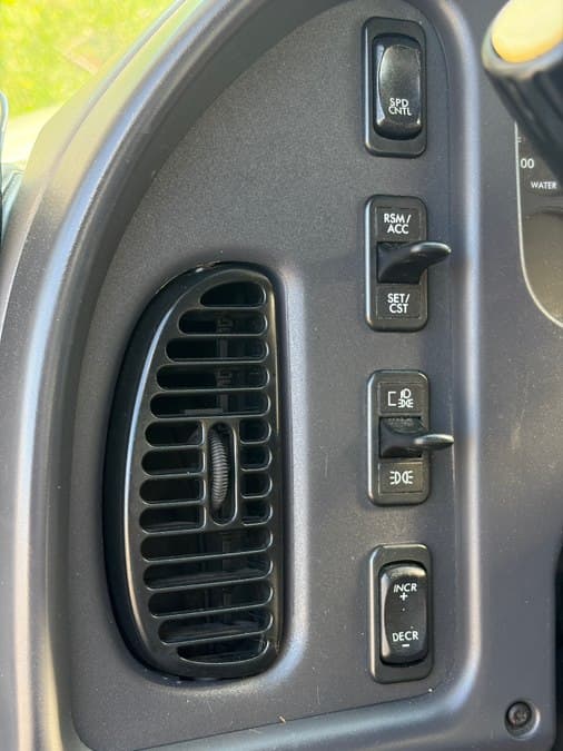 2017 Freightliner M2 106