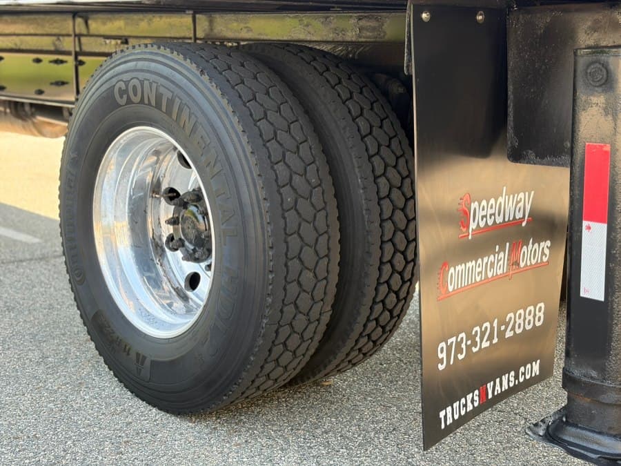 2017 Freightliner M2 106
