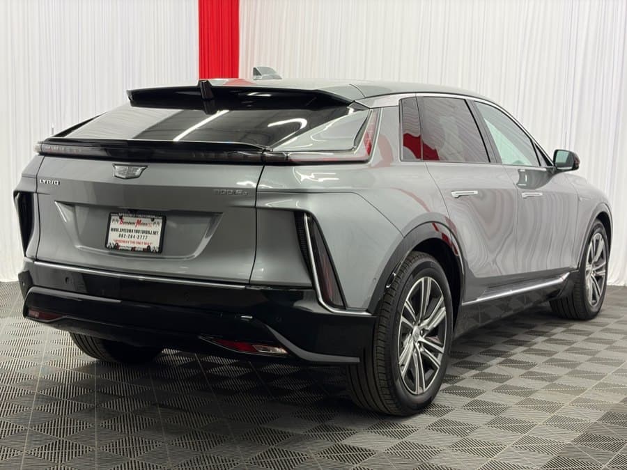 2024 Cadillac LYRIQ